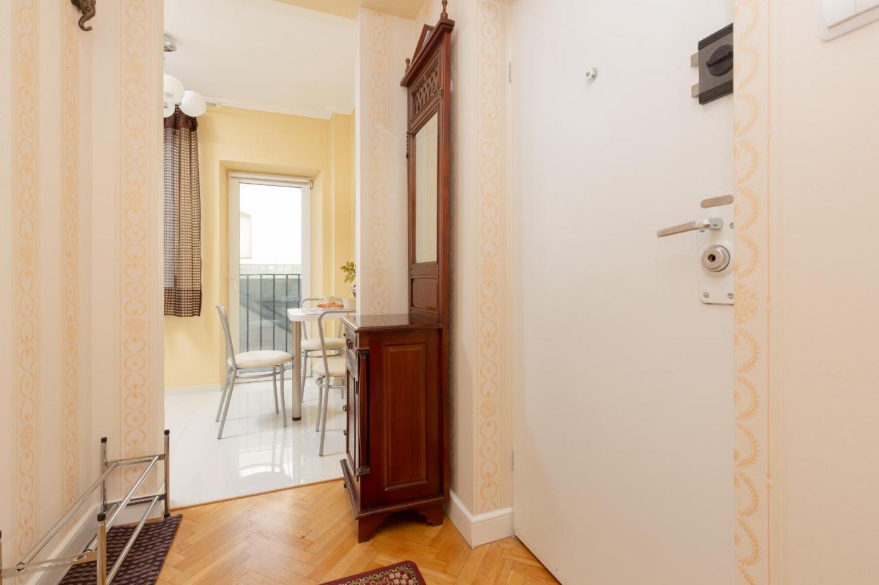 Miodowa Apartment Krasinski Garden Warsaw By Noclegi Renters Exterior foto
